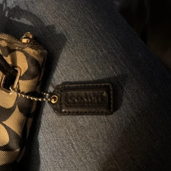 Coach branded purse - Picture 3 of 4